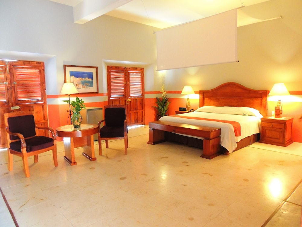 Suite (Master) photo 3
