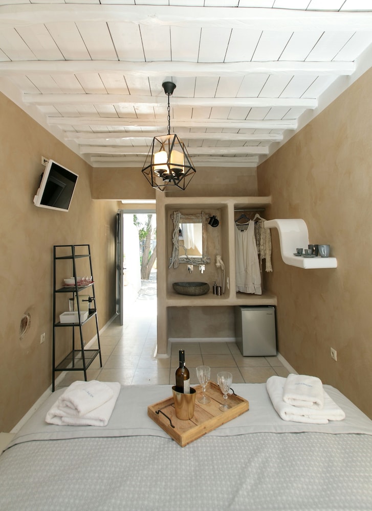 Comfort Double Room, 1 King Bed, Patio, Garden Area