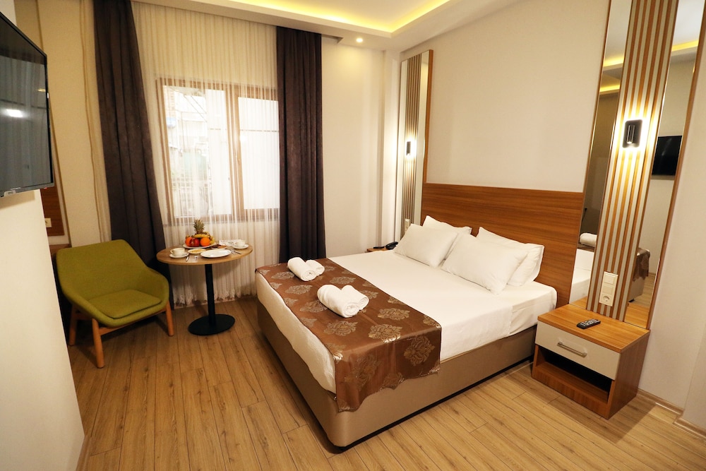Deluxe Double Room photo 2