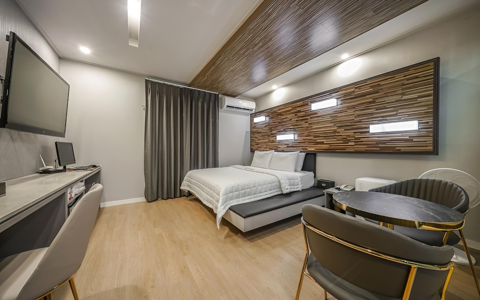 Room (Deal deluxe (free Netflix breakfast 1) - Photo 25