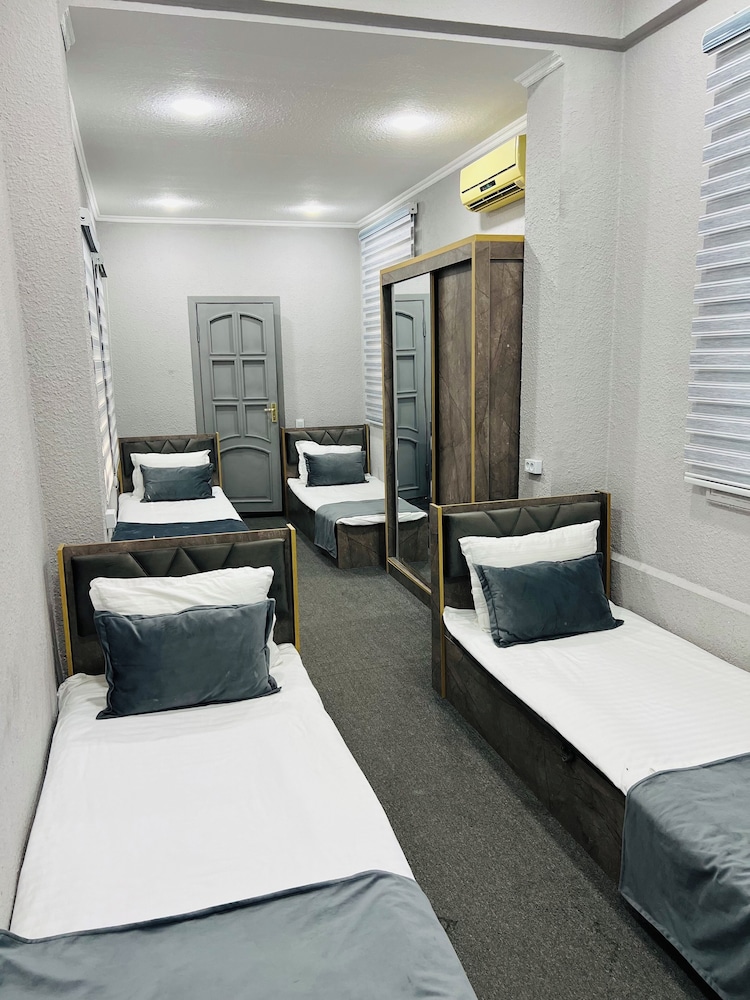 Economy Quadruple Room photo 1