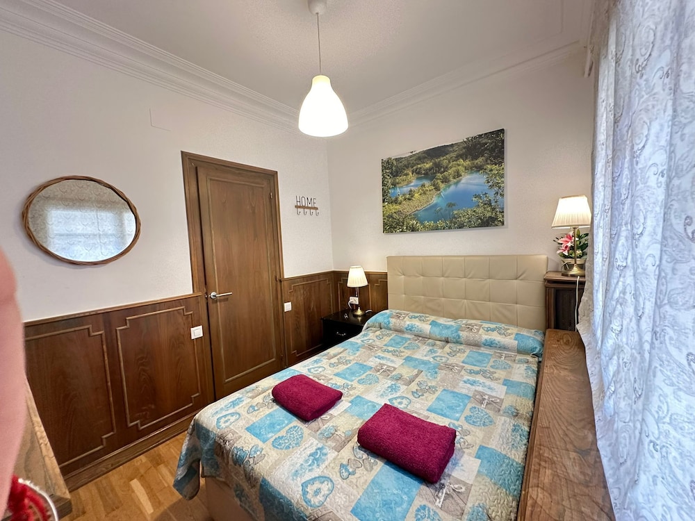 Standard Double Room, Shared Bathroom photo 3
