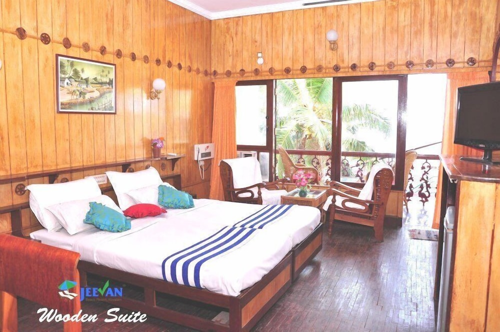 Wooden Suite photo 1