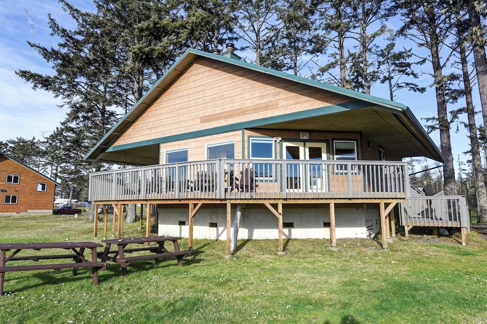 Traditional Triple Room, 3 Bedrooms, Oceanfront photo 3