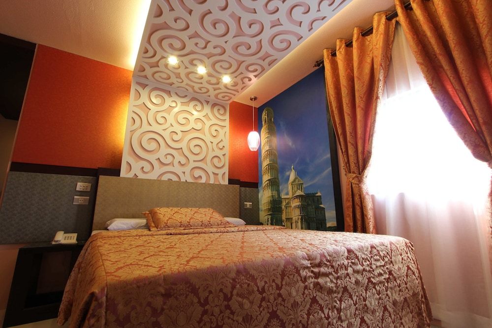 Euro suite  one - Photo 5