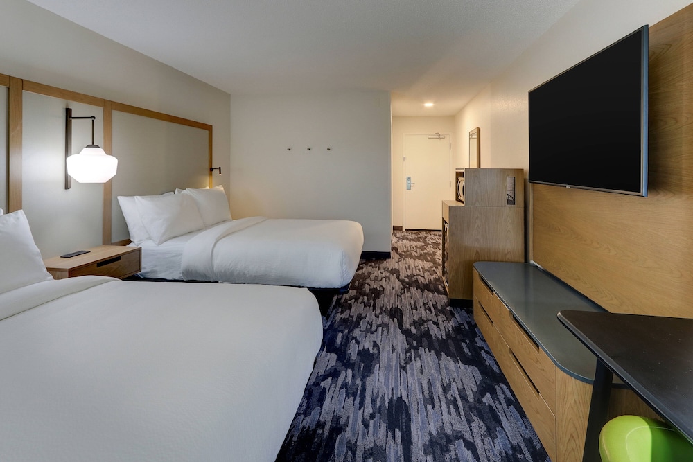 Room, 2 Queen Beds - Photo 2