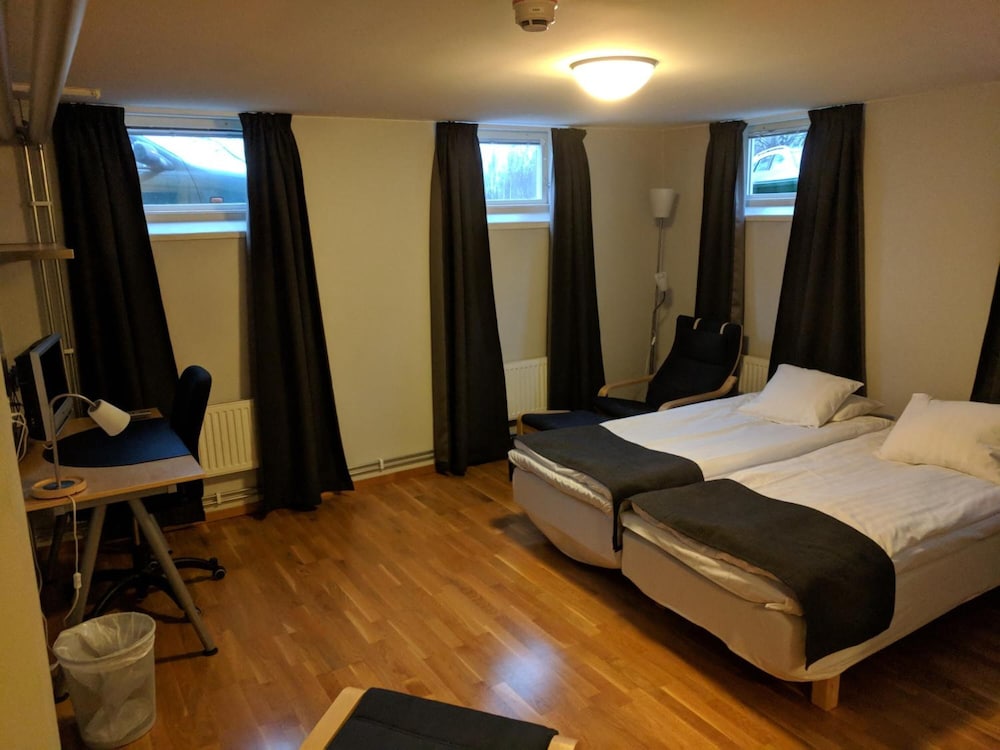 Business Twin Room photo 2