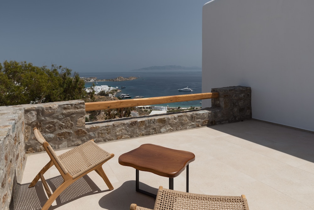 Junior Studio Suite, Sea View - Photo 7