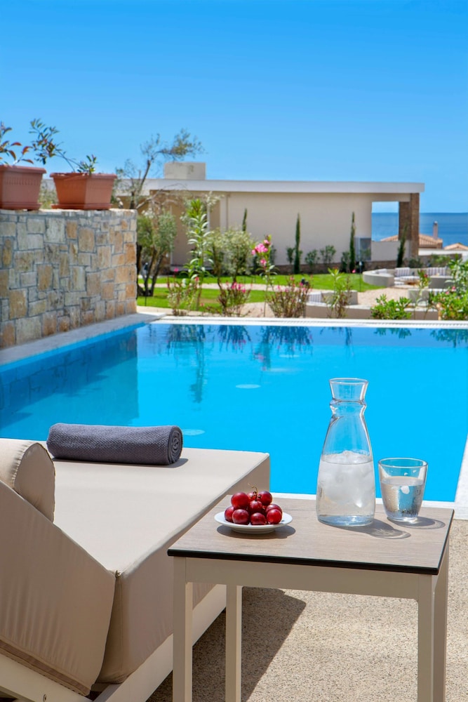 Executive Bungalow, Private Pool, Sea View - Photo 4