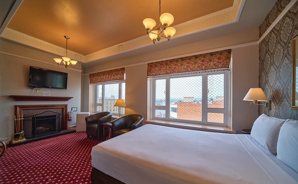 Superior Room, 1 Queen Bed, City View photo 1