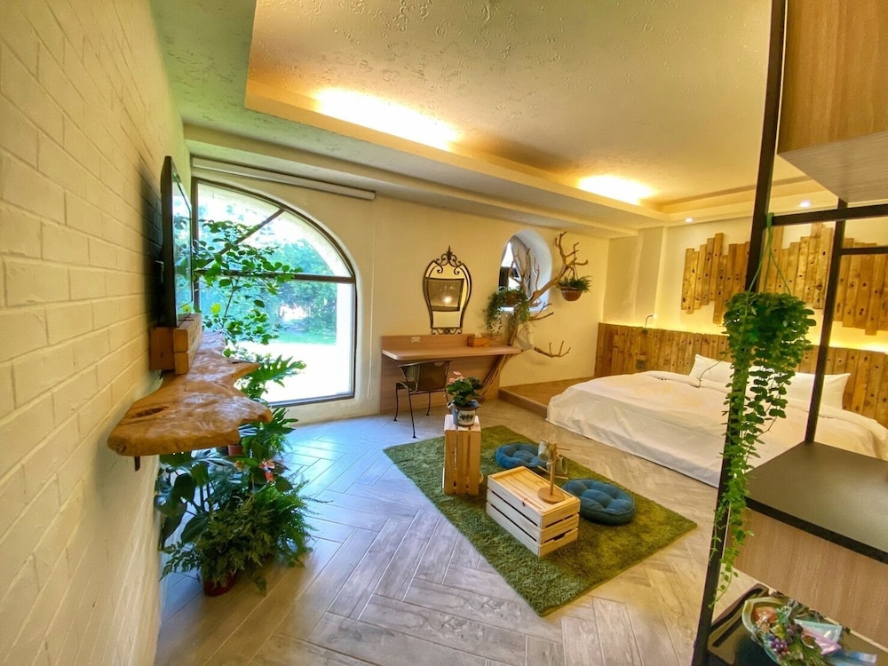Romantic Double Room, 1 Bedroom, Balcony, Garden Area photo 2