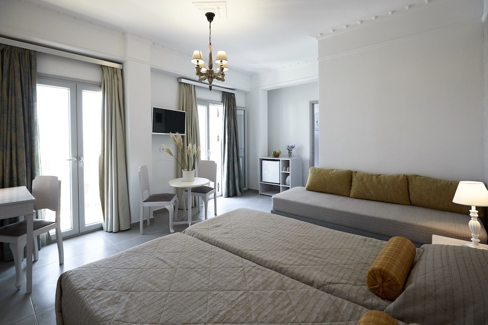 Superior Room - Photo 15