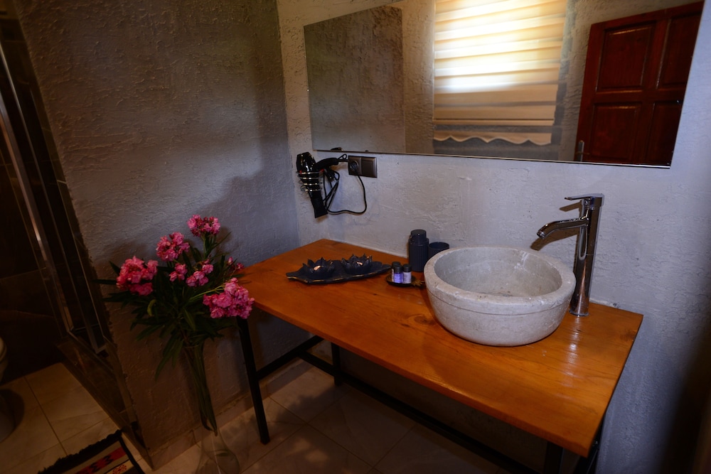 Elite Quadruple Room, 1 Bedroom, Smoking, Mountain View photo 2