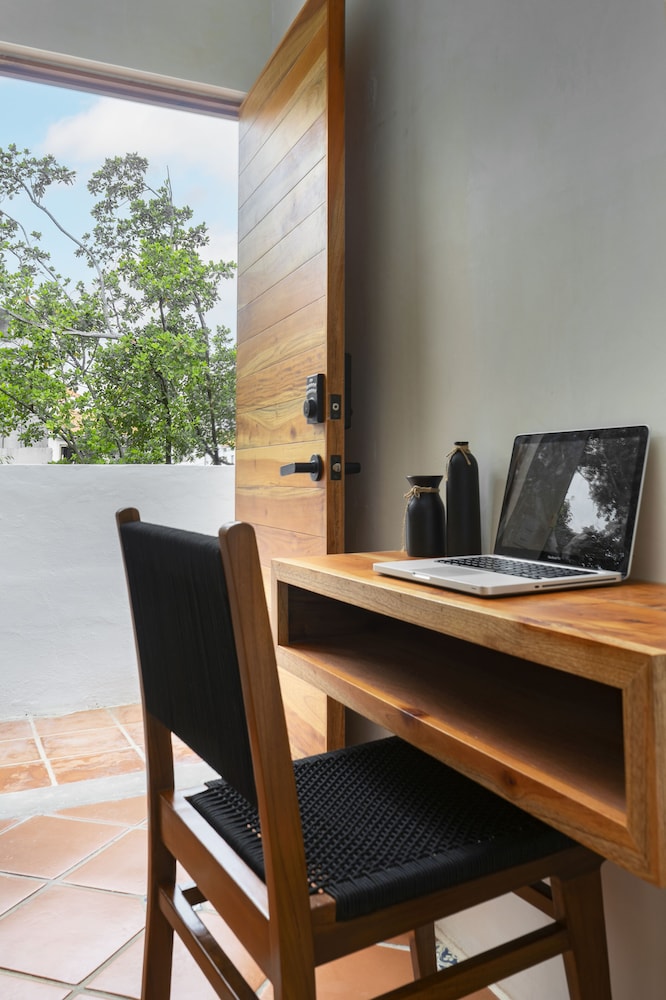 Luxury Room, 1 King Bed, Terrace - Photo 3