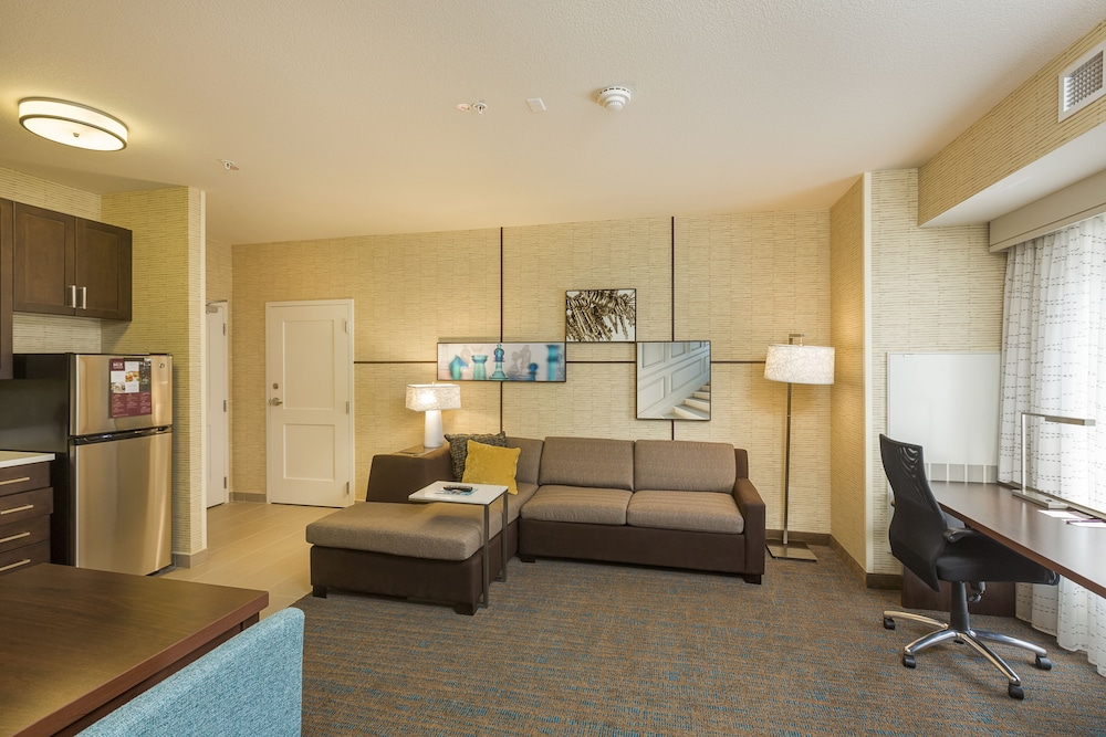 Suite, 1 Bedroom photo 2