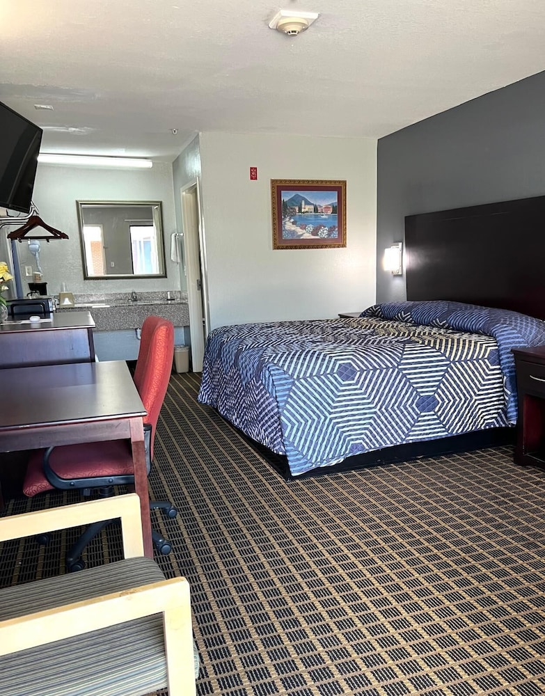 Room, 1 King Bed, Accessible, Non Smoking photo 1