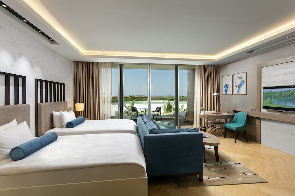Deluxe Twin Room with Garden View