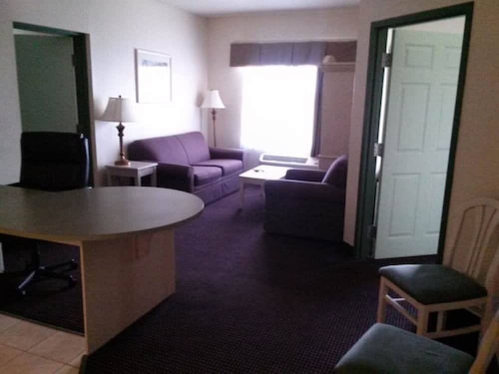 Standard Suite, 2 Bedrooms - Photo 5