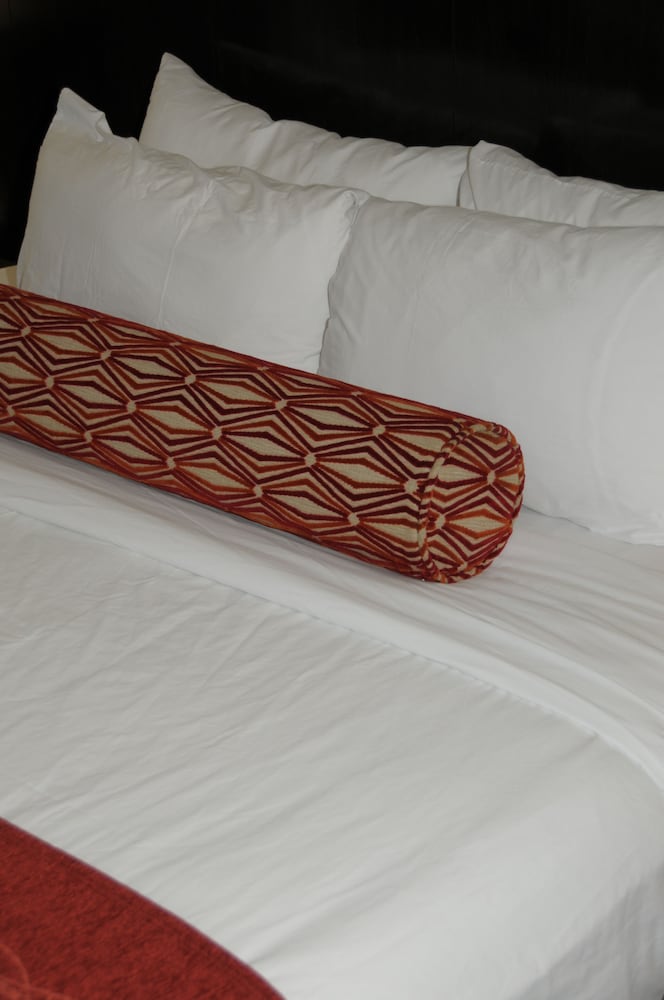 Room, 1 King Bed photo 3