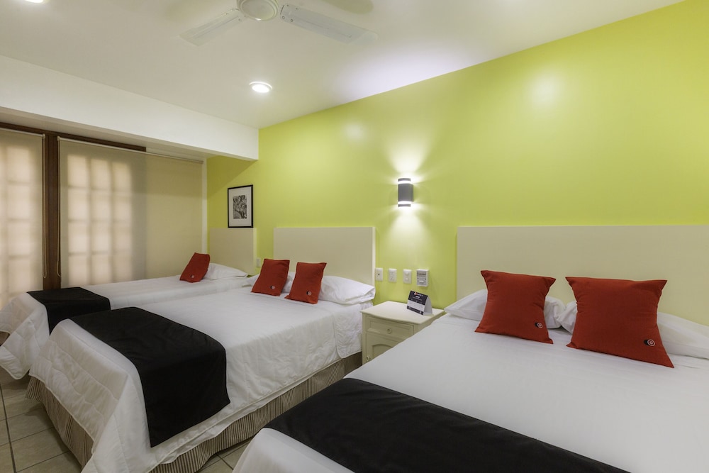 Standard Room (Quintuple) photo 3