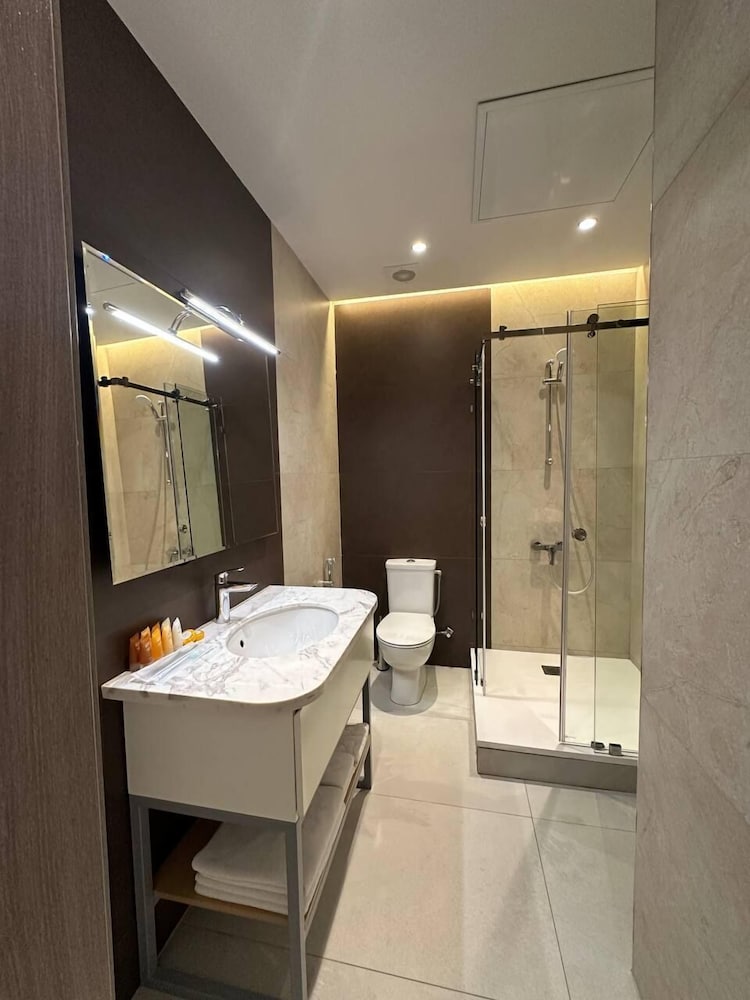 Family Suite - Photo 4