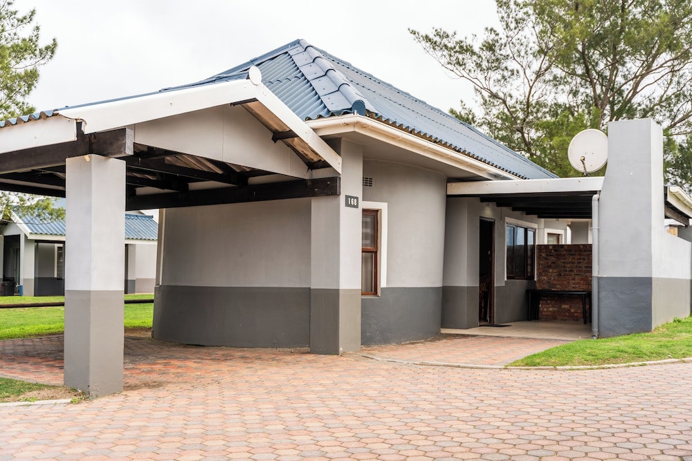 6 Sleeper Beach House (2 BR SHR ovr BTH) (27) photo 2