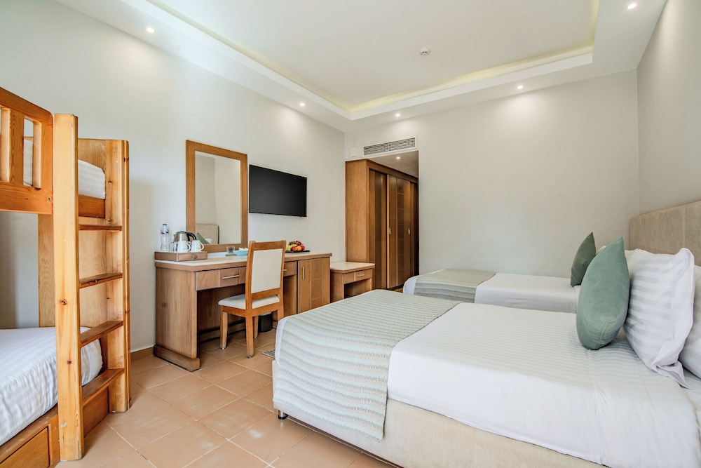 Family Bunk Bed Room photo 3