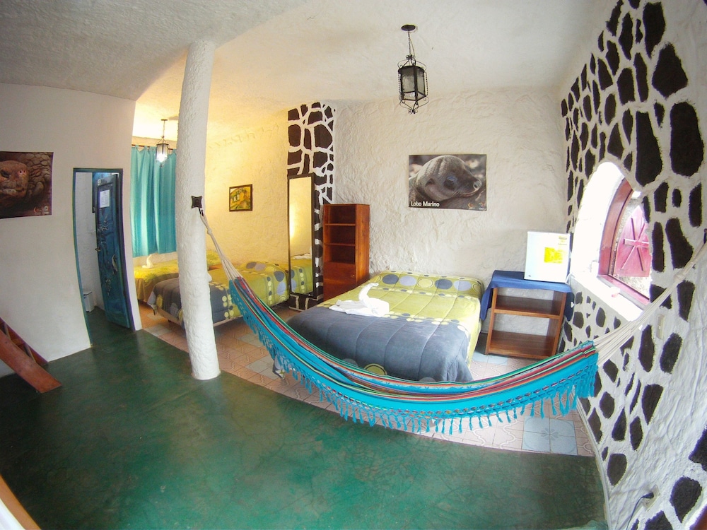 Family Suite, 1 Bedroom, Patio, Garden View photo 3