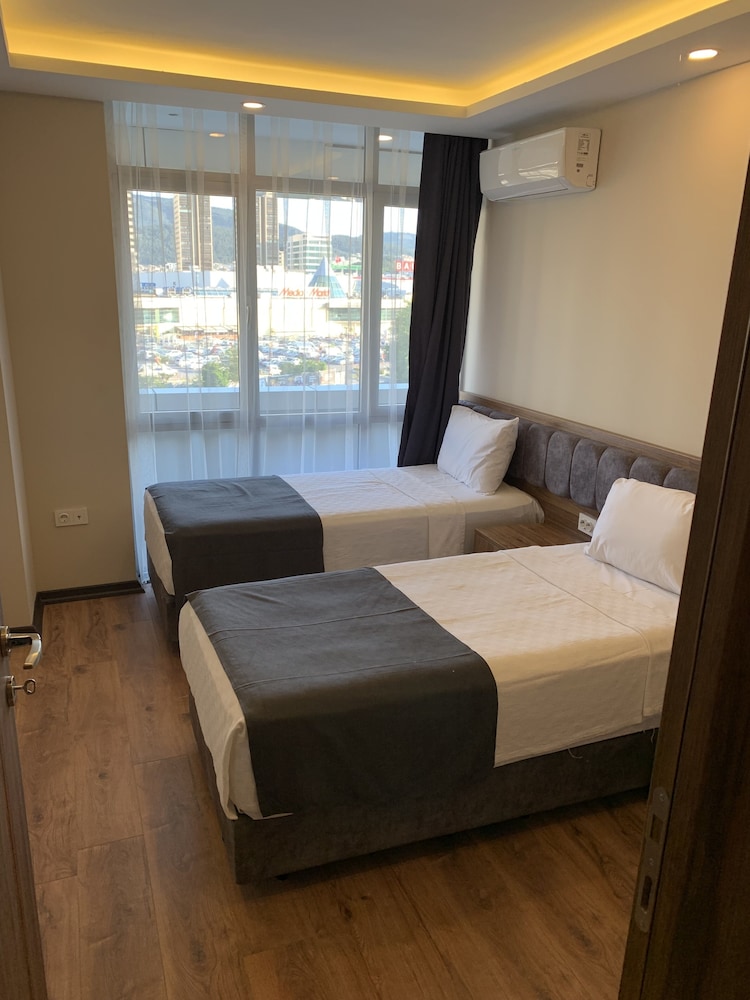 Two Bedroom Suite - Photo 10