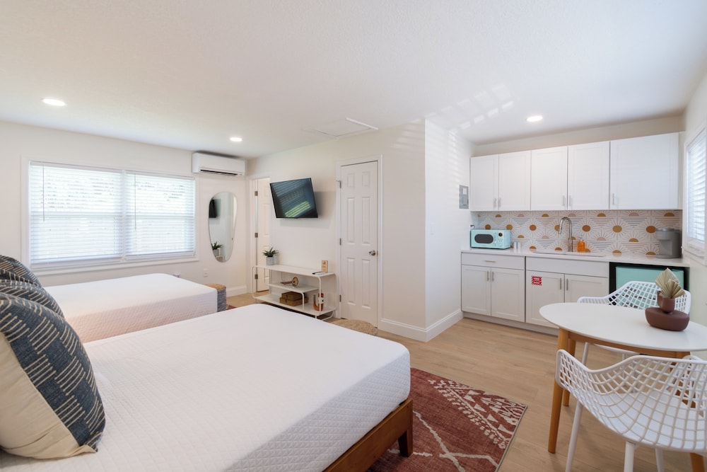 Condo photo 3