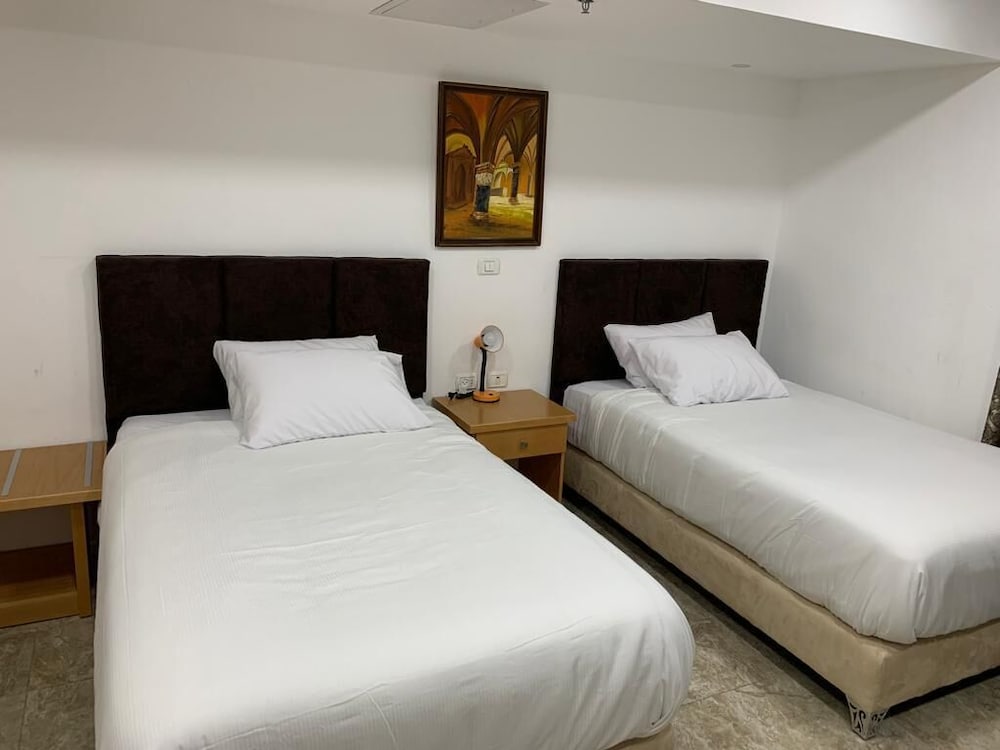 Premium Double Room - Photo 17