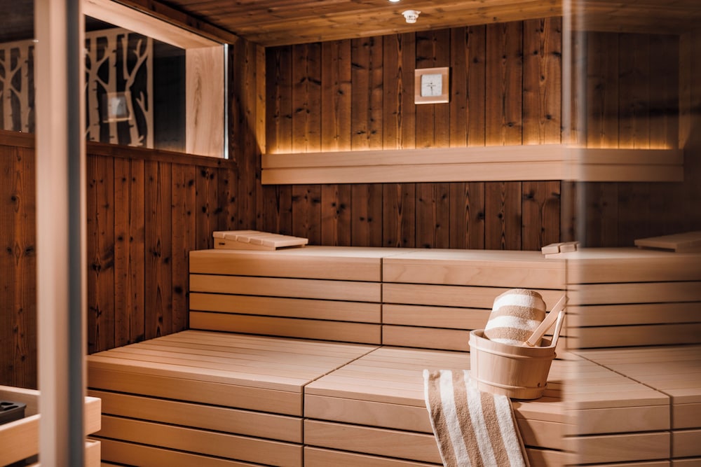 SPA Suite - Photo 4