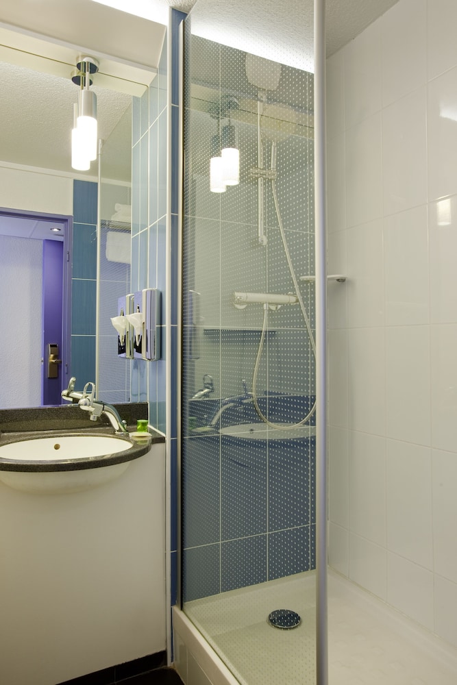 Standard Suite, 2 Double Beds, Connecting Rooms - Photo 5