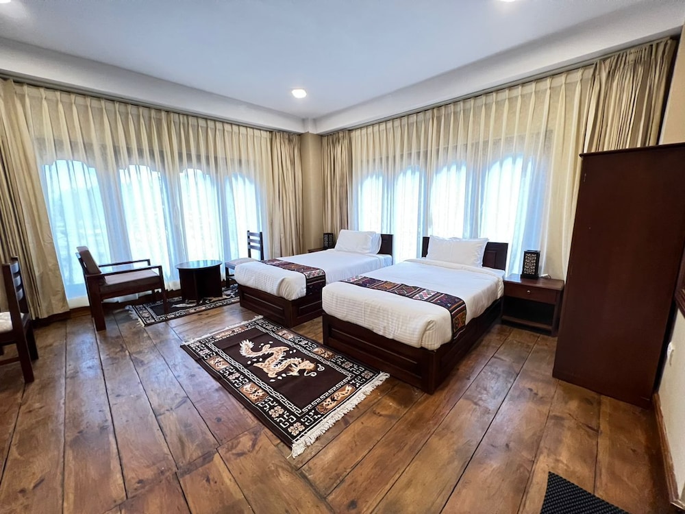 Deluxe Double or Twin Room photo 2