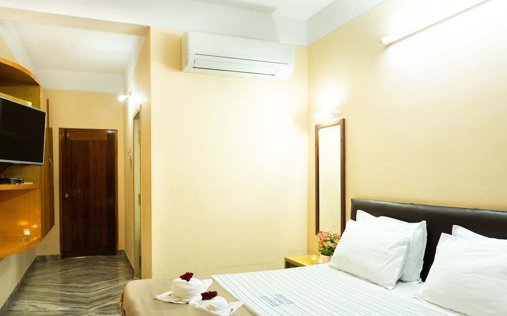 Deluxe Double or Twin Room, 1 Double Bed, Non Smoking photo 3