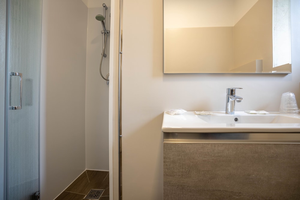 Triple Room - Photo 2