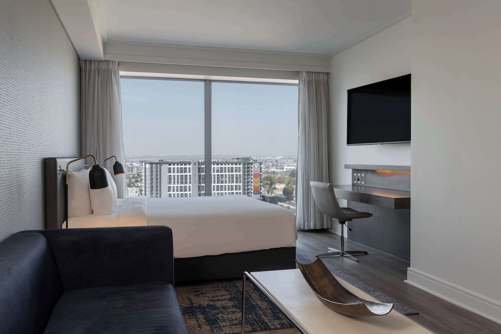Junior Suite, Club Lounge Access photo 3