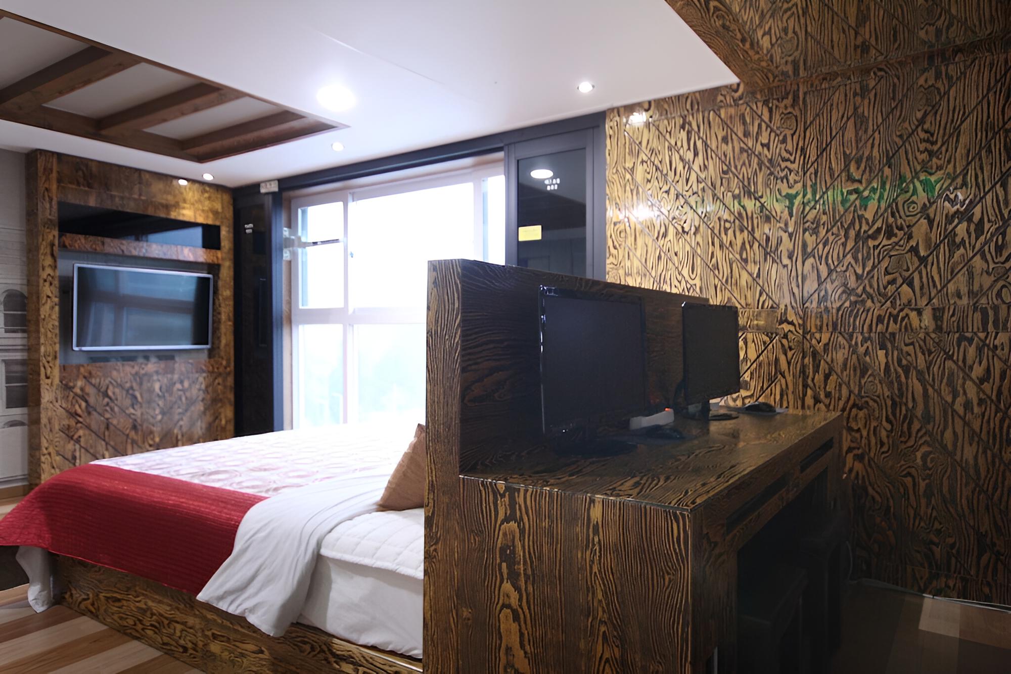 Room (Special Room) - Photo 17