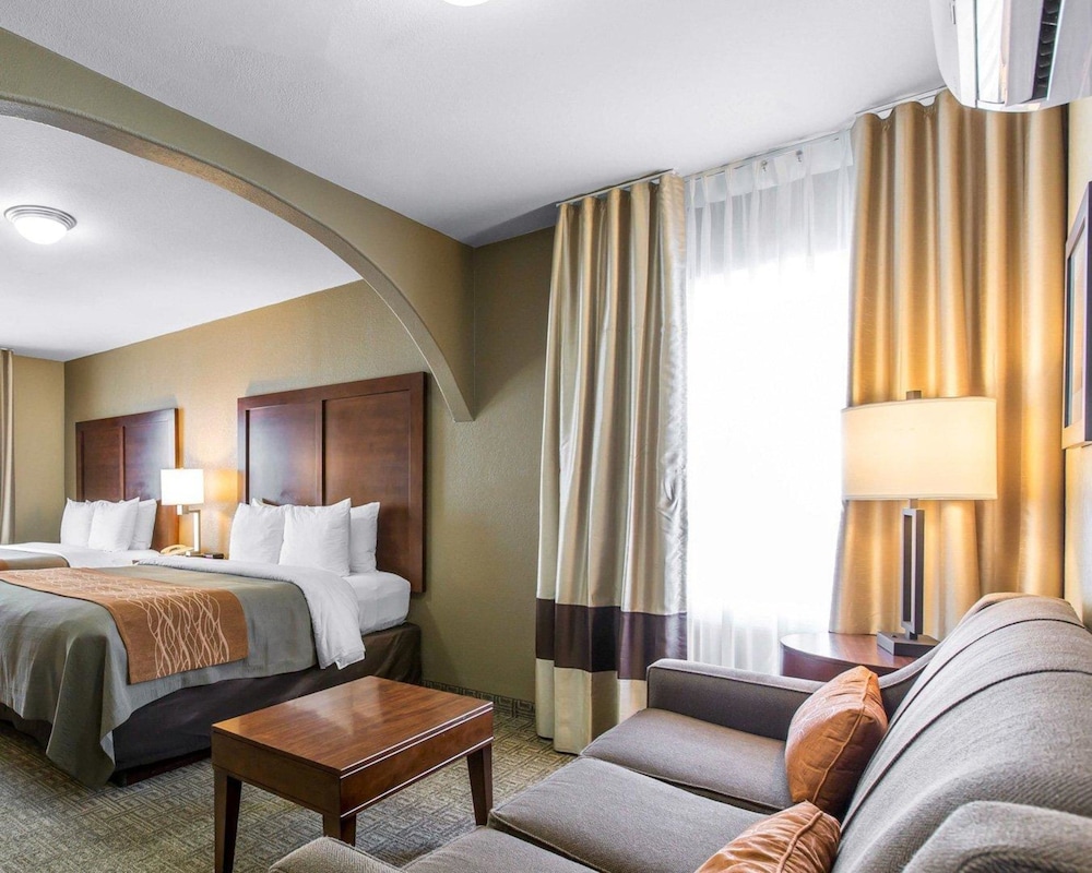 Superior Room, 2 Queen Beds - Photo 5