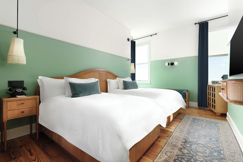 Room, 2 Double Beds - Photo 2