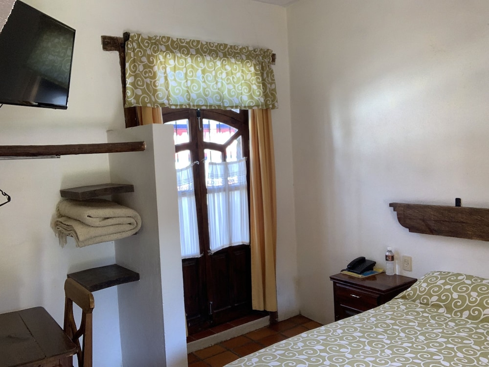 Standard Room photo 1
