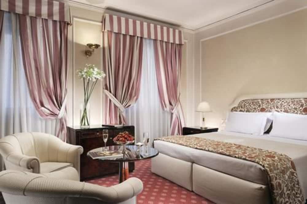 Superior Double or Twin Room - Photo 1