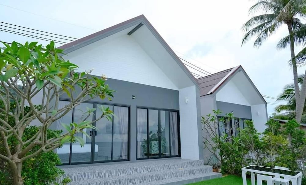 Family Villa, Kitchen, Beachfront - Photo 21