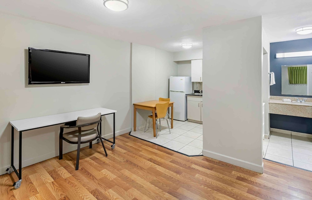 Studio, 2 Double Beds, Non Smoking - Photo 3
