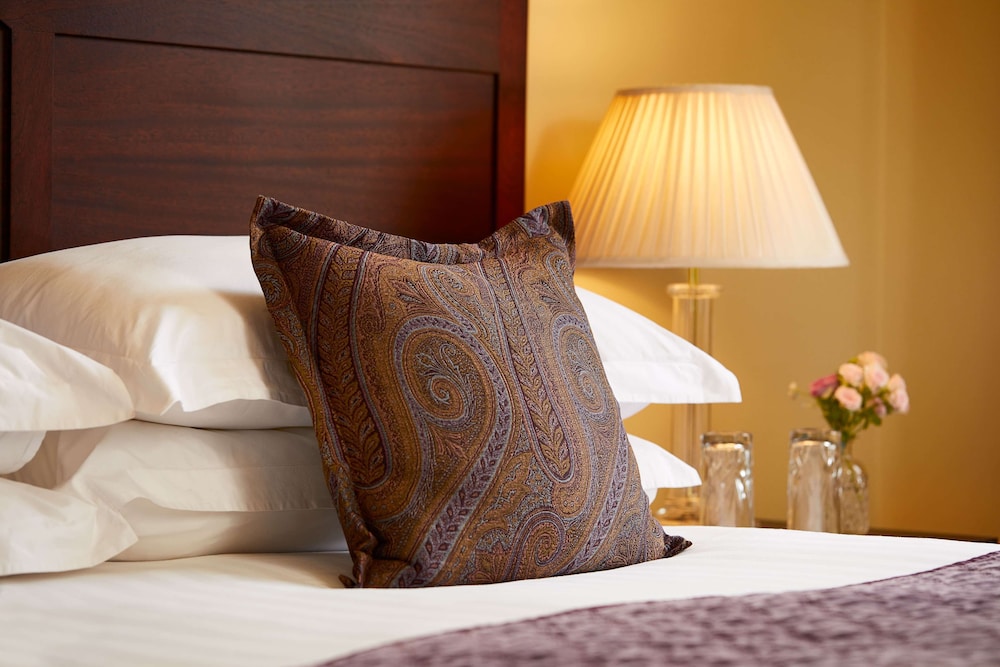 Deluxe Room, 1 King Bed (Super Deluxe King) - Photo 2