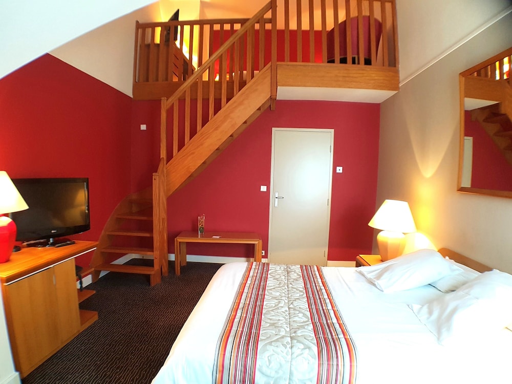 Family Room - Photo 3