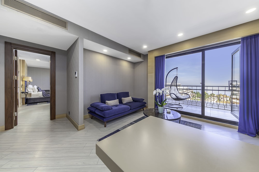 Executive Suite, Sea View photo 2