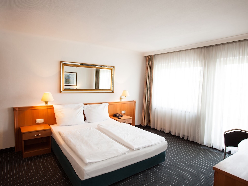 Standard Triple Room - Photo 4
