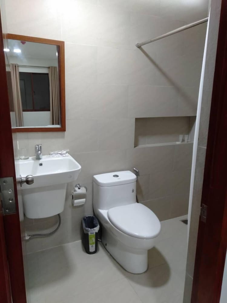 Junior Suite, 1 King Bed, Non Smoking, Beach View photo 3