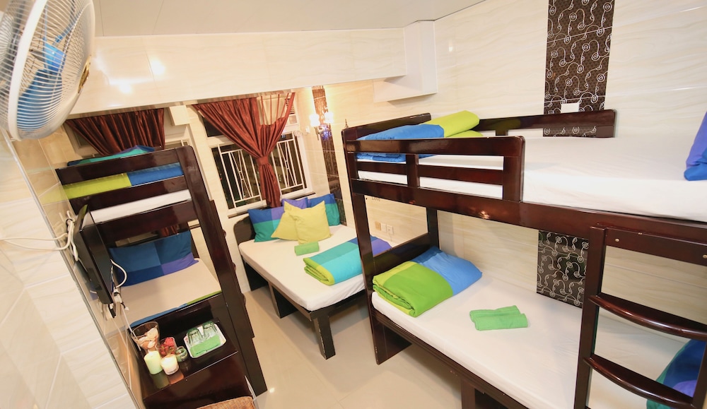 Deluxe Family Room photo 1